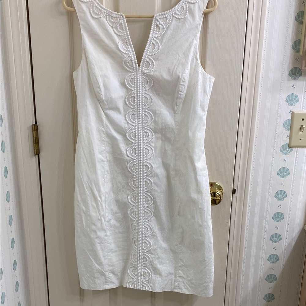 Lily Pulitzer Elegant White Sleeveless Dress with Lace Detail